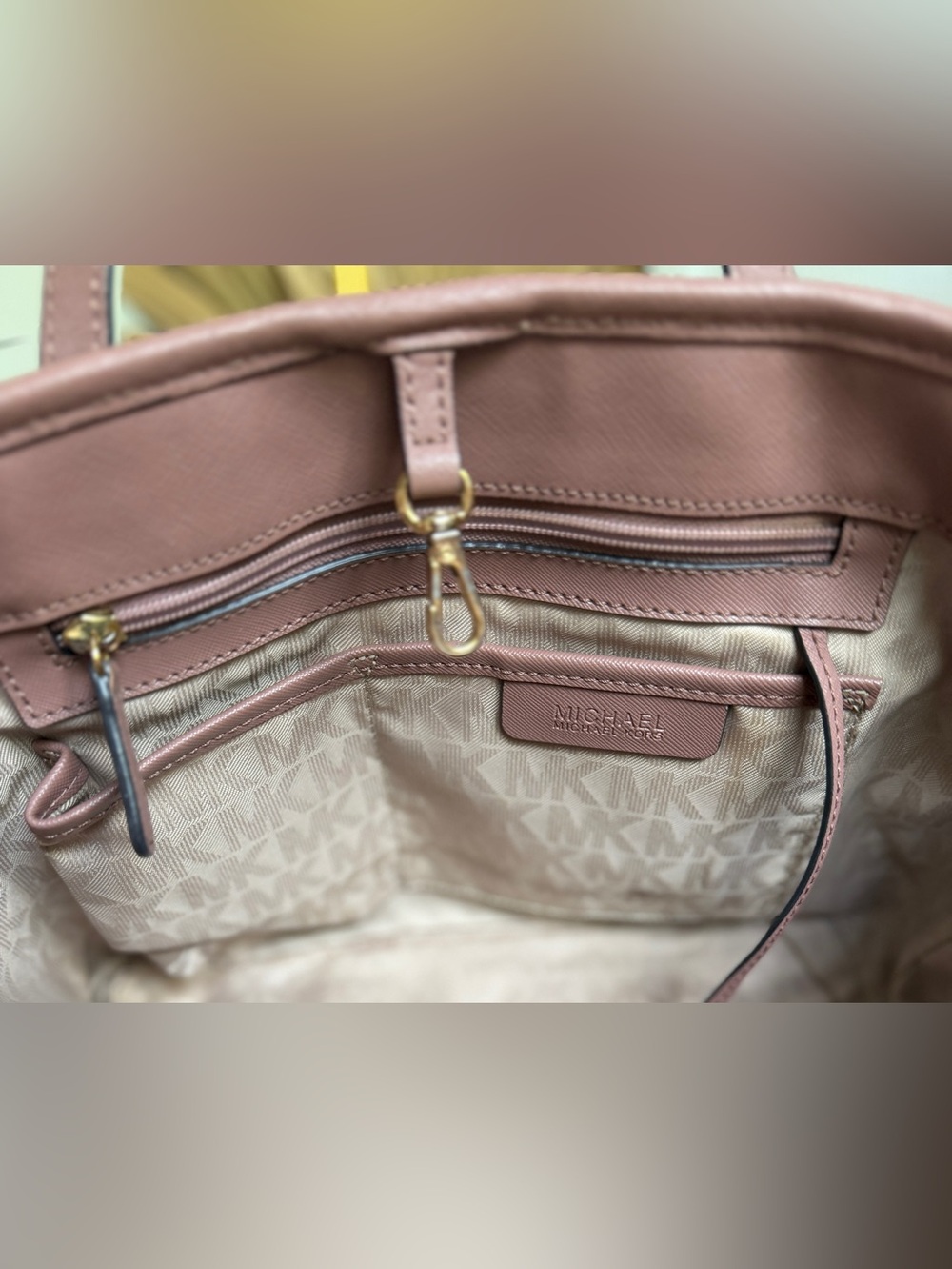 Michael Kors Jet Set Travel Dusty Rose Leather Shoulder Bag & Wallet Bundle - Picture 4 of 16